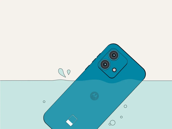 Можете не переживать за капли дождя, ведь смартфон защищен по стандарту IP68 