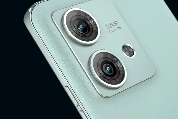 В Edge 40 Neo установлено два модуля камер