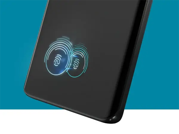 Сканер отпечатков пальцев встроен в экран